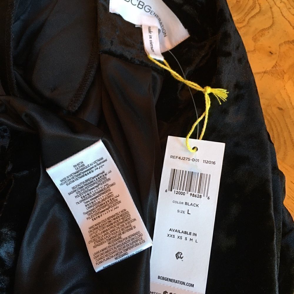 14 Luxurious Blazer BCBG - A perfect accompaniment - Picture 7 of 8